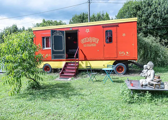 La Pangee Roulottes Hebergements Insolites * Lansac